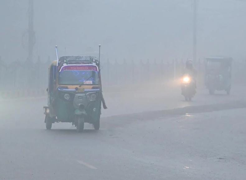 Weather Alert:झारखंड वासियों को ठंड से राहत, बढ़ते तपमान और कड़क धूप से पटरी पर लौटी जिंदगी, पढ़े आज का हाल