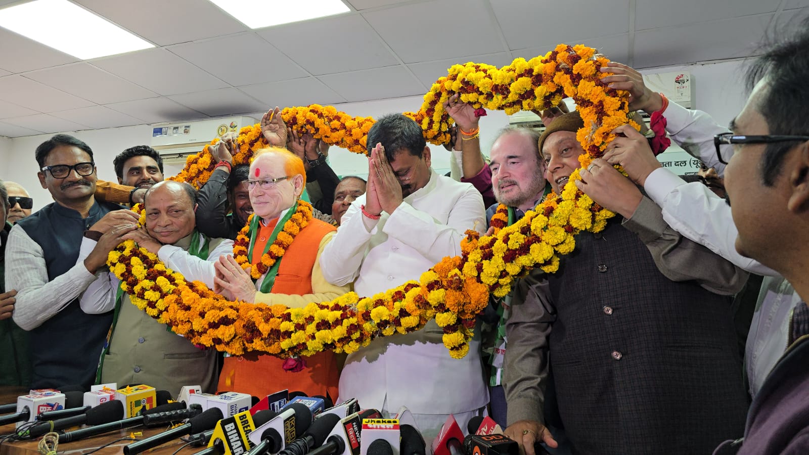 Bihar Politics:VIP नेता सुनील सिंह की जदयू में घर वापसी, प्रदेश अध्यक्ष उमेश कुशवाहा ने दिलाई सदस्यता