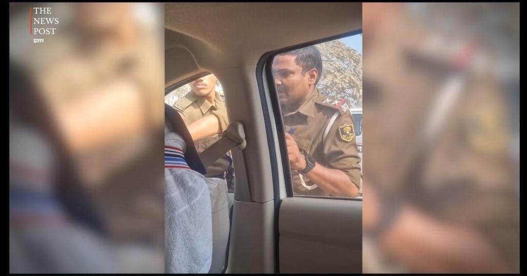 बिहार का गालीबाज दरोगा! देखिए कैसे महिला डॉक्टर से बीच सड़क की बदसलूकी 