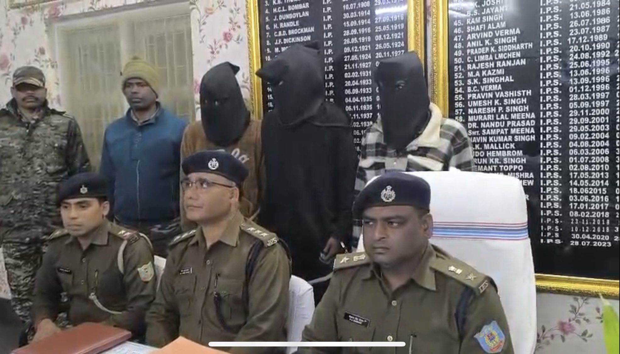 दुमका से बड़ी खबर : रामगढ़ चाकूबाजी कांड का पुलिस ने किया उद्भेदन, 15 जनवरी को हुई थी वारदात