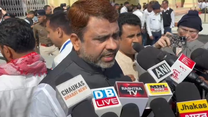 The government remains a mute spectator, AIMIM surrounds the Nitish government, uproar on the third day of the budget session | सरकार बनी हुई है मूकदर्शक, AIMIM ने नीतीश सरकार को घेरा, बजट सत्र के तीसरे दिन हंगामा