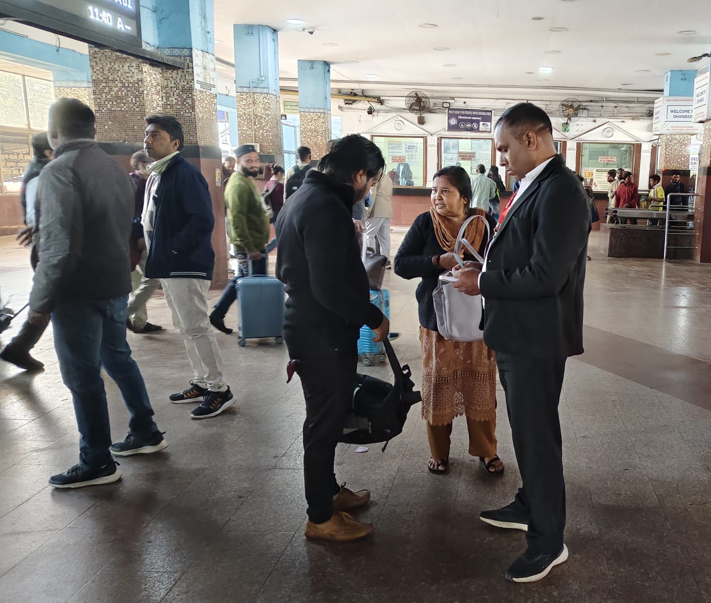 कब सुधरेंगे हम और आप:धनबाद रेल मंडल को मिली बड़ी सफलता, एक दिन में देखिये मिली कितनी बड़ी राशि!