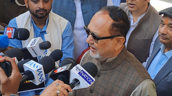 The Chief Minister seems to be straying from the dignity and responsibility of his post: RJD MLC Abdul Bari Siddiqui | मुख्यमंत्री जी अपने पद की मर्यादा और जिम्मेदारी से भटकते नज़र आ रहे हैं : राजद  MLC अब्दुल बारी सिद्दीकी