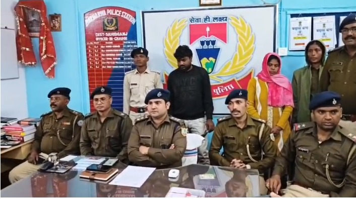 मां को प्रेमी के साथ आपत्तिजनक हालत में देखा,फिर प्रेमी और मां ने बेटे का कर दिया ये हाल