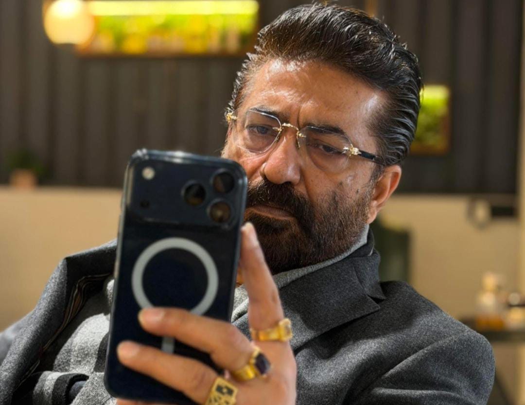 पहले ट्रांसपोर्टर की हत्या फिर उसकी पत्नी से अपने भाई की शादी,पढ़े कैसे करोड़ों का मालिक बना विक्रम शर्मा 