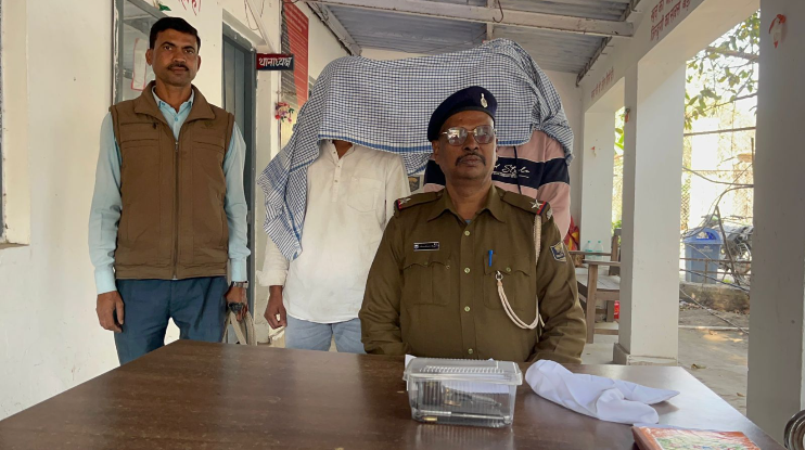 कहां से आया हथियार, गिरफ्तार शख्स का क्या है आपराधिक इतिहास? मोकामा पुलिस कर रही तहकीकात