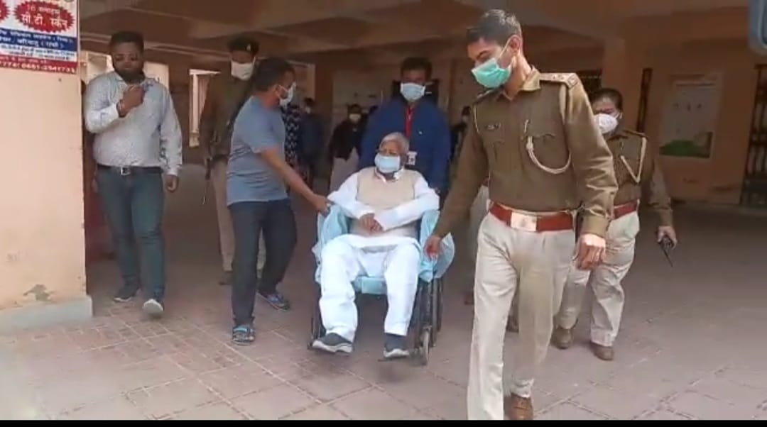 लालू यादव को दांत दर्द से मिली राहत, हुई RCT