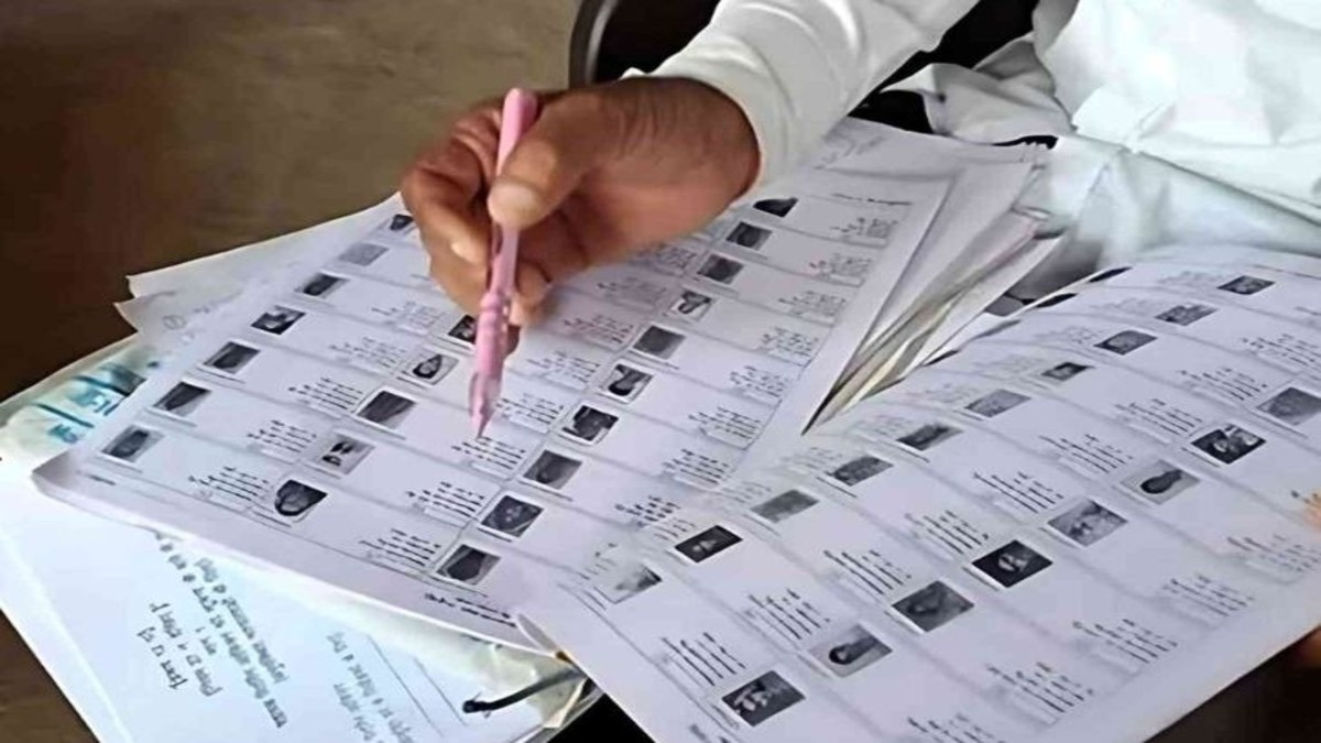 बड़ी खबर : झारखंड में SIR की दस्तक, अप्रैल में शुरू होगी प्रक्रिया, 22 राज्यों में होगा स्पेशल इंटेंसिव रिवीजन