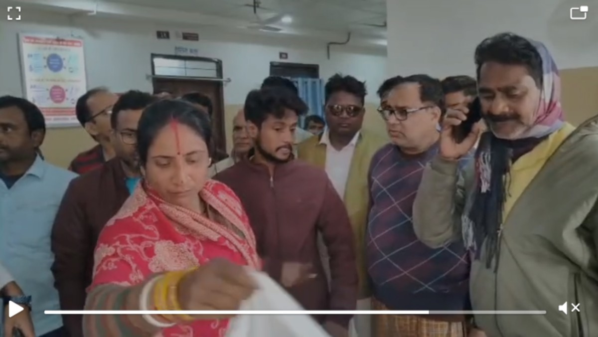 बिहार के खगड़िया में कार और ट्रक में टक्कर, जदयू युवा जिला अध्यक्ष की मौत