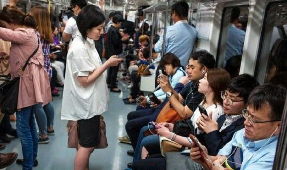 सावधान! गलती से भी ट्रेन में ना करें ये काम वरना, वरना बीच रास्ते ट्रेन से उतार सकता है TTE