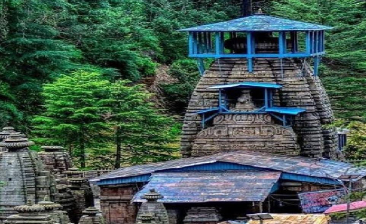 2500 साल पुराने इस मंदिर में शुरू हुई थी शिवलिंग पूजने की परंपरा,जहां हवाएं भी करती हैं ओम नमः शिवाय का उच्चारण