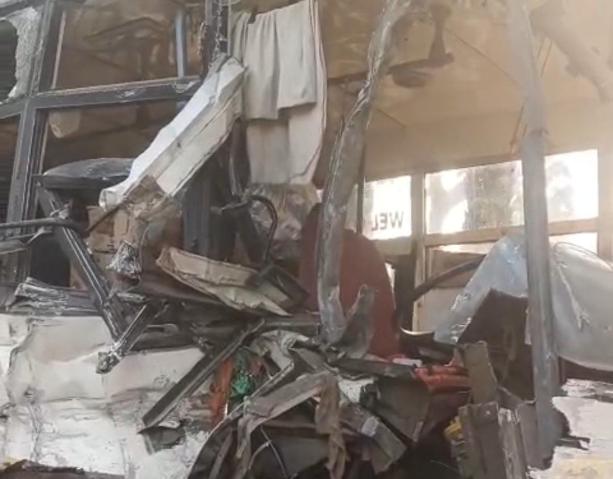 बड़ी खबर:साहिबगंज में दर्दनाक सड़क हादसा,आमने-सामने भिड़ीं दो बसें,कई यात्री घायल