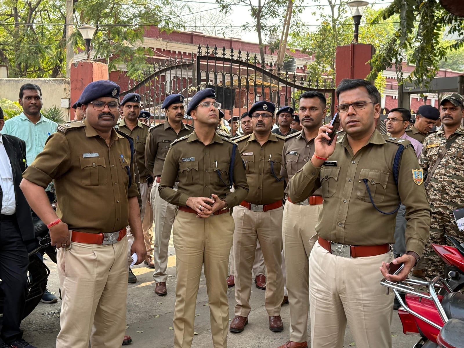 প্রাণিসম্পদমন্ত্রীর