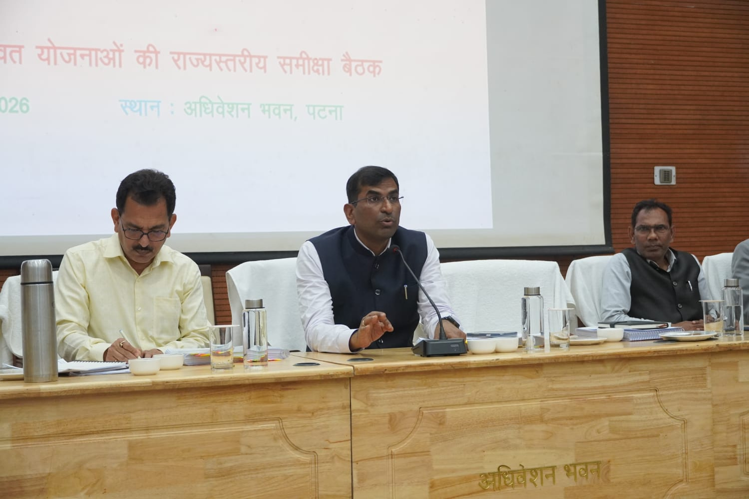 প্রাণিসম্পদমন্ত্রীর