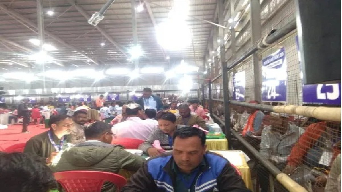 প্রাণিসম্পদমন্ত্রীর