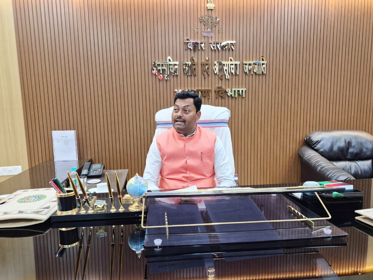 अब आवासीय विद्यालयों में होगी स्वास्थ्य कर्मियों की तैनाती,मंत्री लखेंद्र कुमार रौशन का ऐलान 