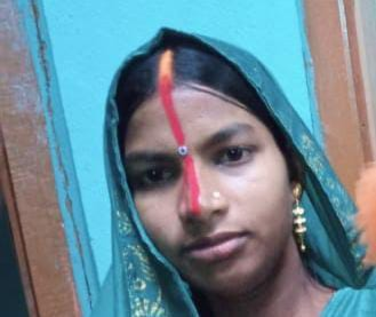 आखिर क्यों अपना हंसता खेलता परिवार उजाड़ बैठा ये शख्स और पत्नी के साथ कर दिया बड़ा कांड