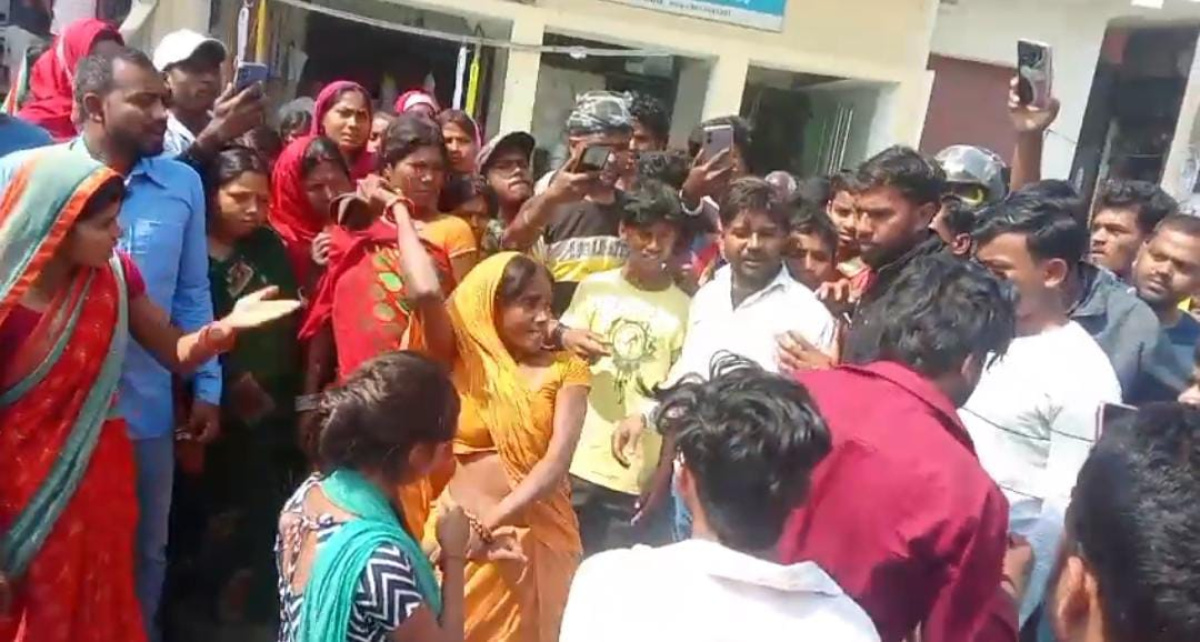 ये इश्क नहीं आसां! गर्लफ्रेंड को लेकर भाग रहा था लड़का तभी लोगों ने पकड़ लिया, फिर जो हुआ देखिए-VIDEO