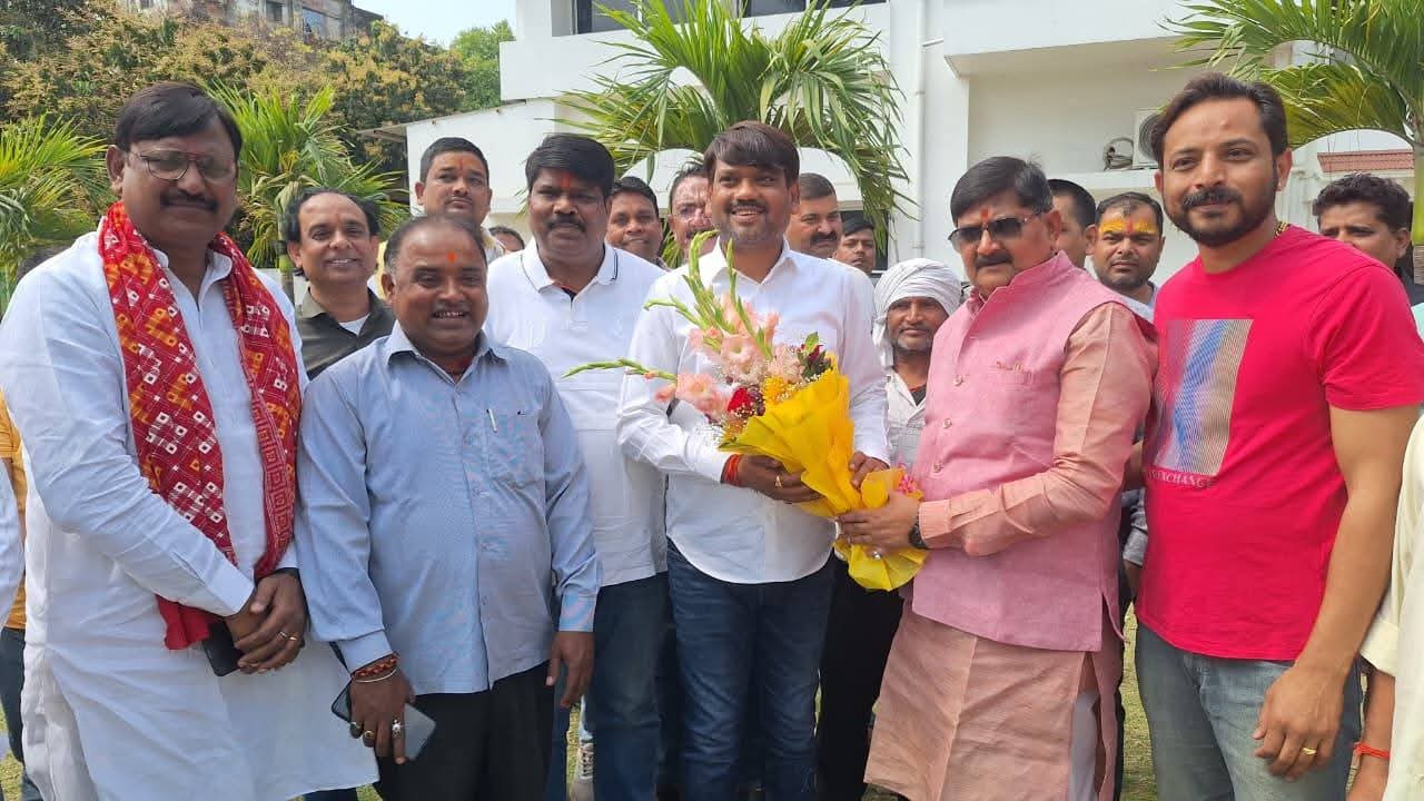 প্রাণিসম্পদমন্ত্রীর