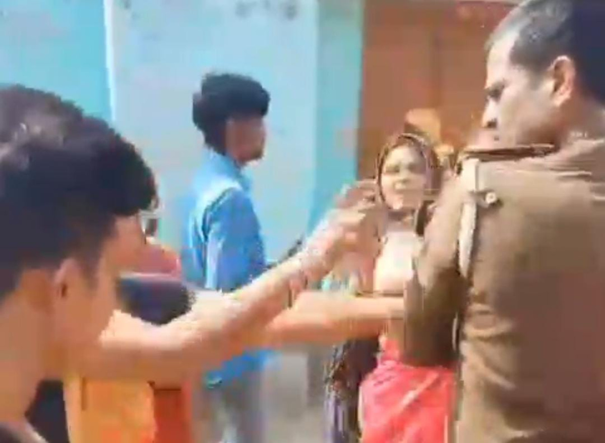 প্রাণিসম্পদমন্ত্রীর