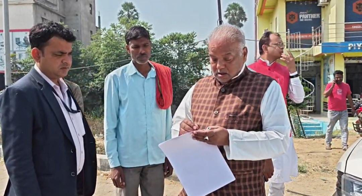 প্রাণিসম্পদমন্ত্রীর