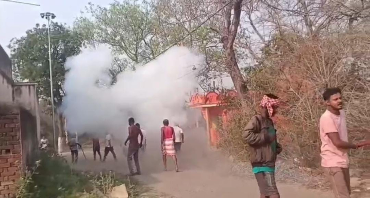 फ़िर बमबाजी से दहला कोयलांचल, पुराने विवाद में धमाका, बाल-बाल बचे लोग