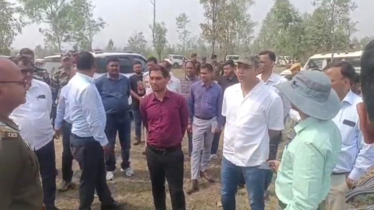 मंडल डैम परियोजना को लेकर गढ़वा में हंगामा, ग्रामीणों ने रोका अधिकारियों का काफिला