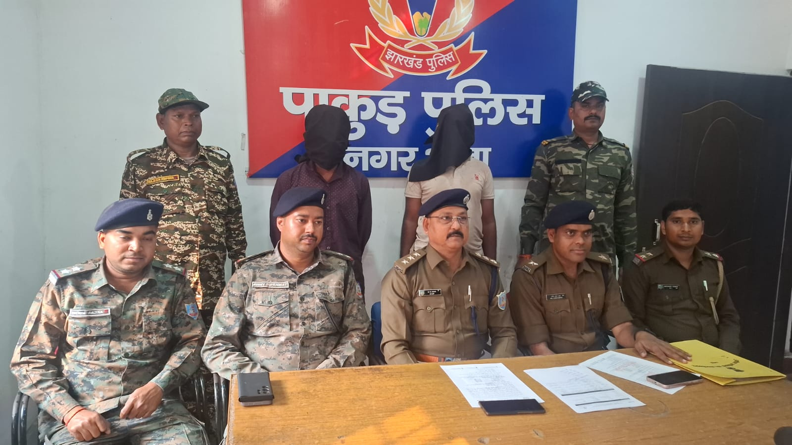 पाकुड़ में दिनदहाड़े हत्या मामले का खुलासा, दो आरोपी गिरफ्तार