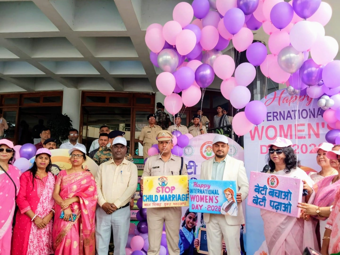 आइये! हम सब मिलकर नशा मुक्त व बाल विवाह मुक्त झारखंड बनायें, धनबाद में निकली स्कूटी रैली