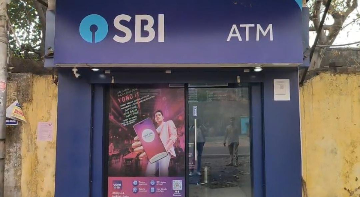 एटीएम से पैसे निकालते वक्त कोयलांचल वासी रहे सावधान, पढे कैसे मशीन से छेड़छाड़ कर हो रही है ठगी