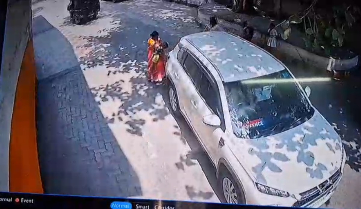 जमशेदपुर में तेज रफ्तार कार ने मासूम को कुचला, TMH में भर्ती