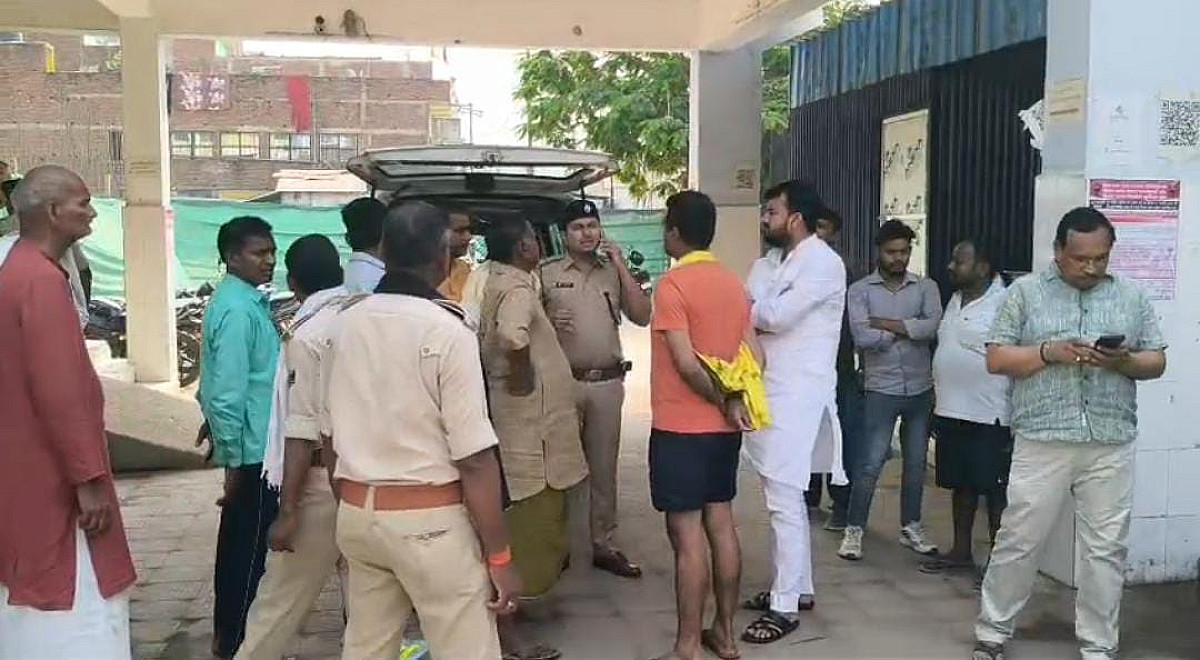 हे भगवान! ससुर के मौत के बाद पत्नी को ऑटो पर बैठाने जा रहा था युवक, तभी गोली मारकर कर दी गई हत्या