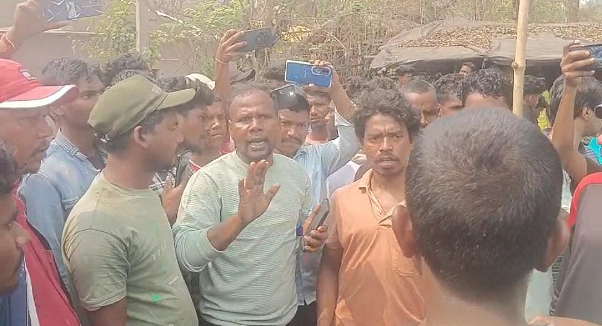 बड़ी खबर : जमशेदपुर के सुंदरनगर में भीषण सड़क हादसा, ट्रक की टक्कर से दो किशोरों की मौत