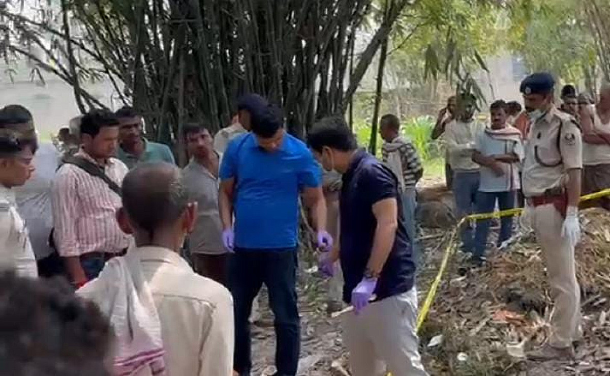 पहले निर्मम तरह से की युवक की हत्या, फिर शव और धड़ अलग-अलग गाड़ दिया, पुलिस ने ऐसे किया खुलासा