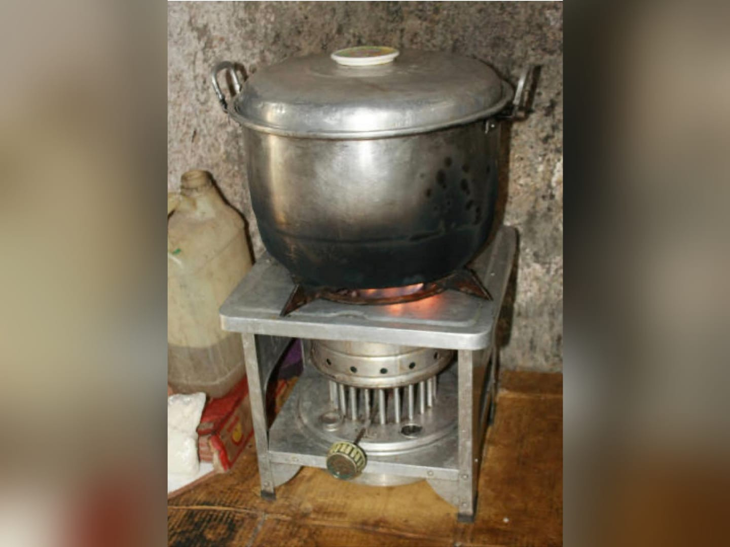 आ रहा फिर से केरोसिन युग: जलेंगे स्टोव और ढिबरी, झारखंड सहित अन्य राज्यों को मिला केरोसिन का आवंटन