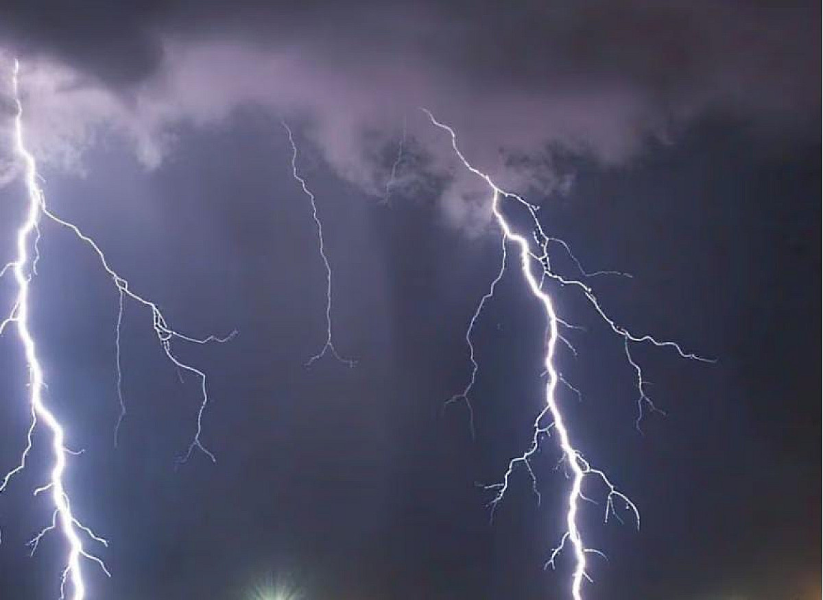 Weather Alert: झारखंड में कहर बरपा रहा है वज्रपात, तीन जिलों में अब तक पांच लोगों की मौत, पढ़े आज का हाल