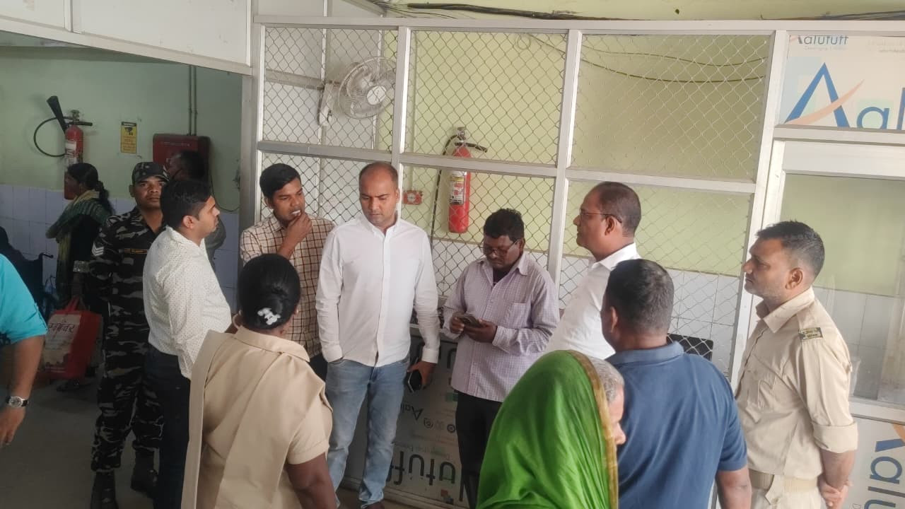 धनबाद के आईएसएम गेट के पास दर्दनाक सड़क हादसा, CID के एएसआई की मौत