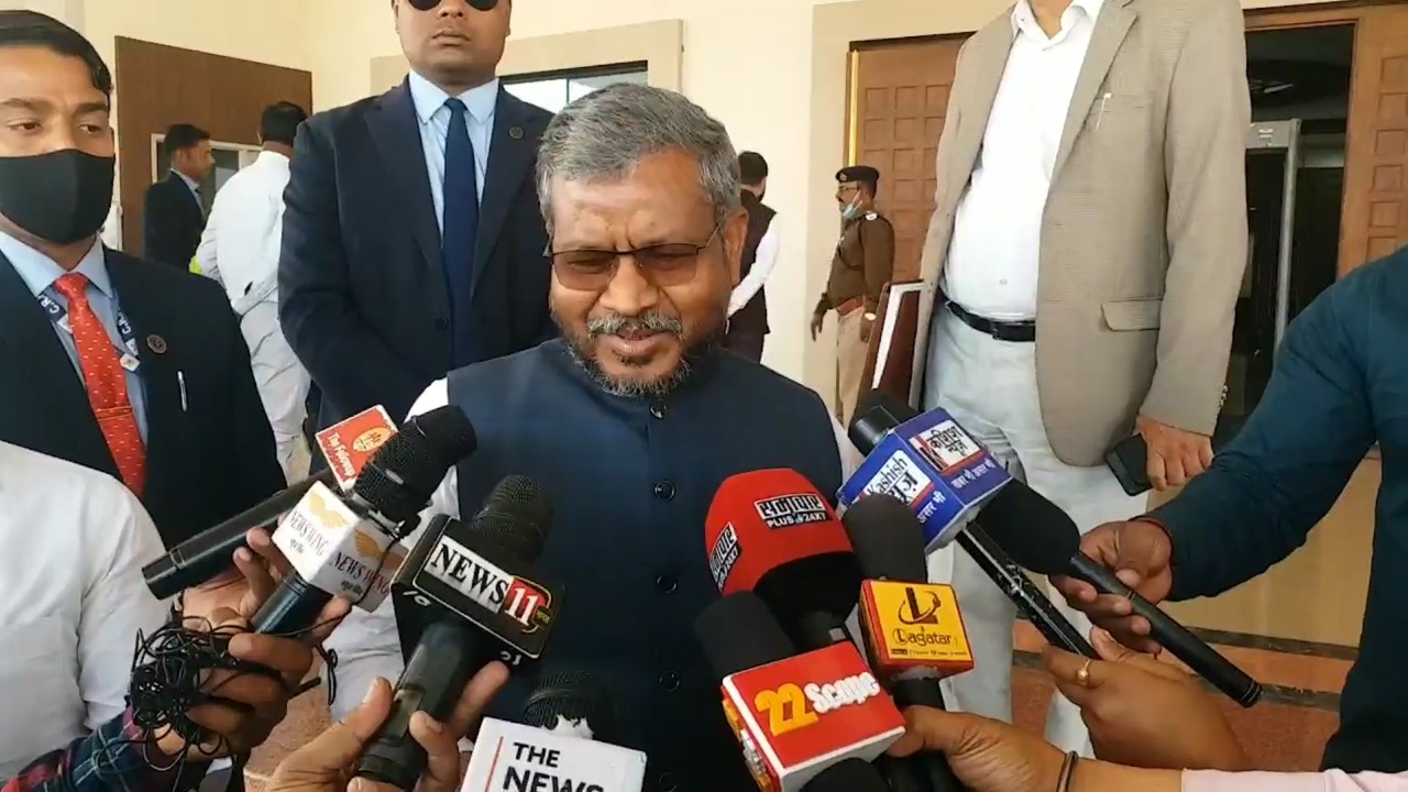 सरकार पर बरसे बाबू लाल मरांडी, कहा-पैसे लेकर बहाली करना चाहती है सरकार