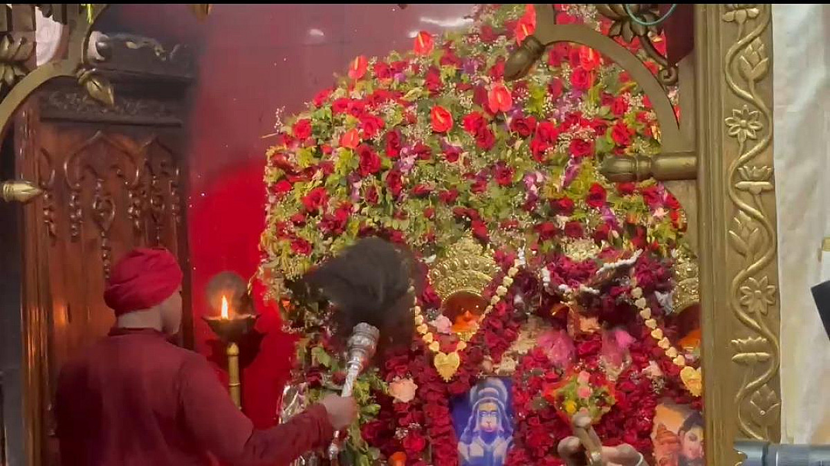 रामनवमी पर पटना के महावीर मंदिर में उमड़ा हुजूम, बीजेपी के राष्ट्रीय अध्यक्ष ने की पूजा और आरती