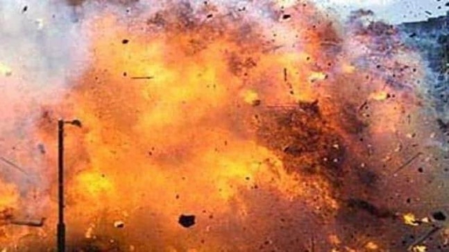 पाकिस्तान : मस्जिद में जुमे की नमाज के दौरान ब्लास्ट, 30 की मौत