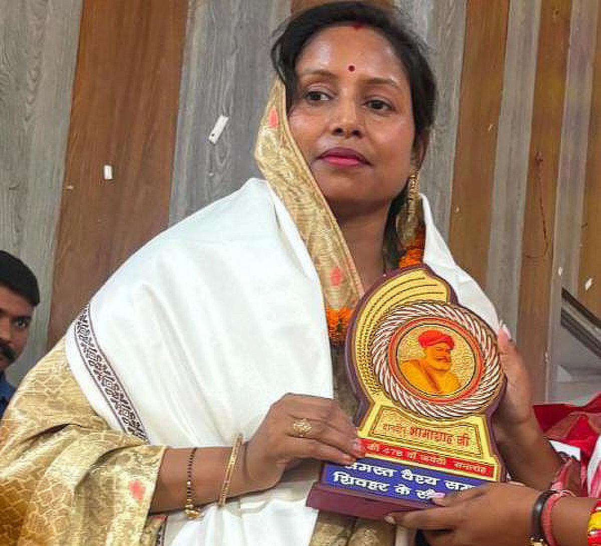 शिवहर में महिला मुखिया जला रही शिक्षा की अलख, महिलाओं को दिखा रही है आत्मनिर्भरता की राह