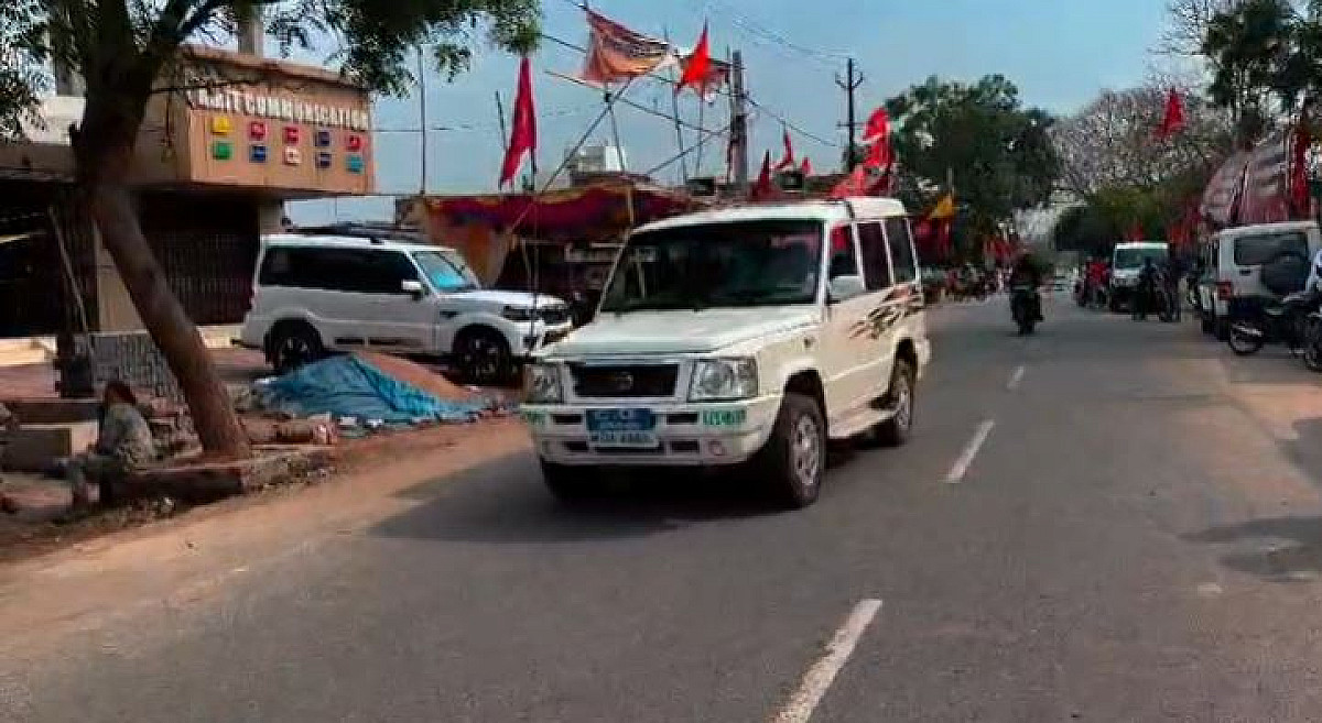 खूंटी में शोभायात्रा पर पत्थरबाजी,इलाके में तनाव का माहौल