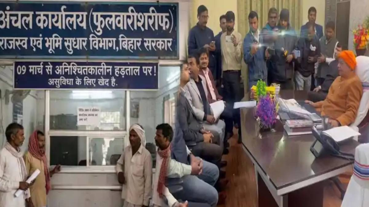 काम पर लौटे अधिकारियों को धमका रहे हड़ताली अधिकारी,अब विभाग ने केस दर्ज करने की दी चेतवानी