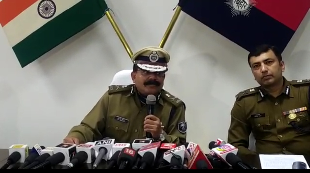 भागलपुर बम धमाका मामले में थानाध्यक्ष निलंबित, डीजीपी ने प्रेस वार्ता कर दी जानकारी 