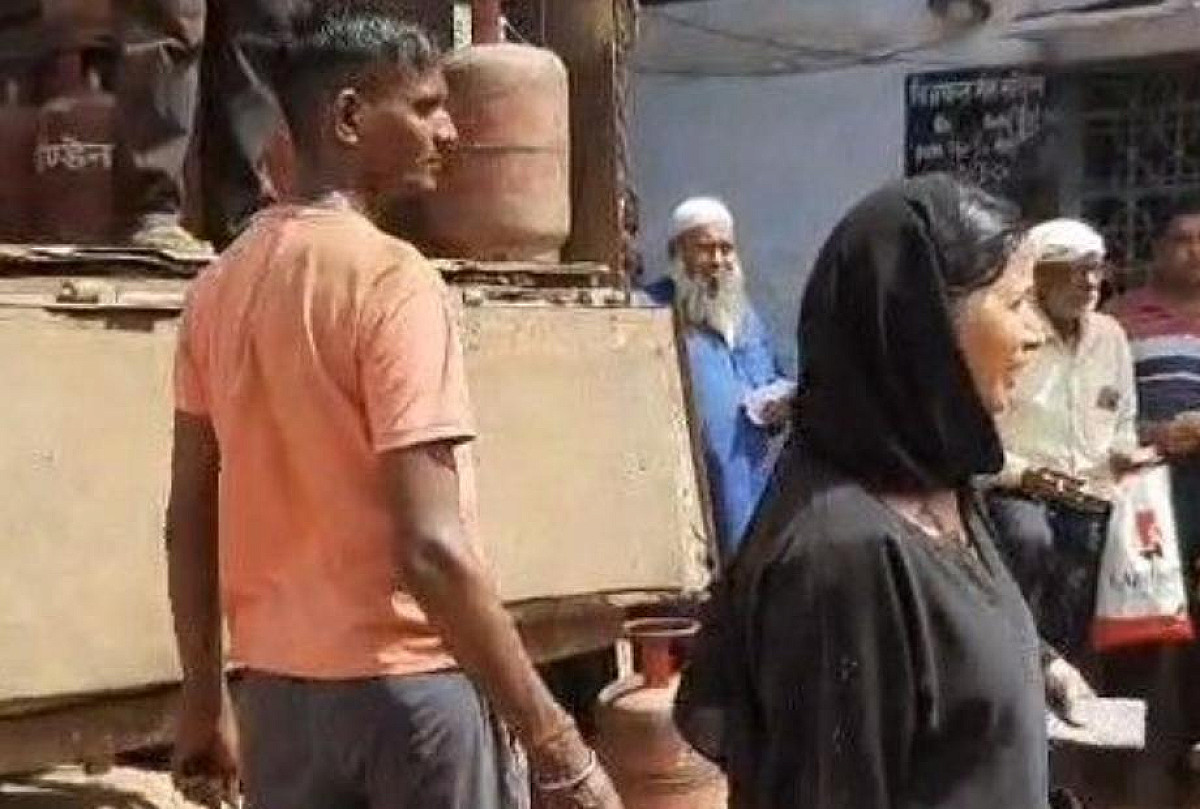 गैस एजेंसी का मालिक कर रहा है मनमानी और कालाबाजारी तो यहां करे शिक़ायत, ठिकाने आ जायेंगे होश