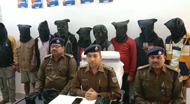 साइबर अपराधियों पर  पुलिस ने  कसा शिकंजा, 9 शातिर साइबर अपराधियों को किया गिरफ्तार