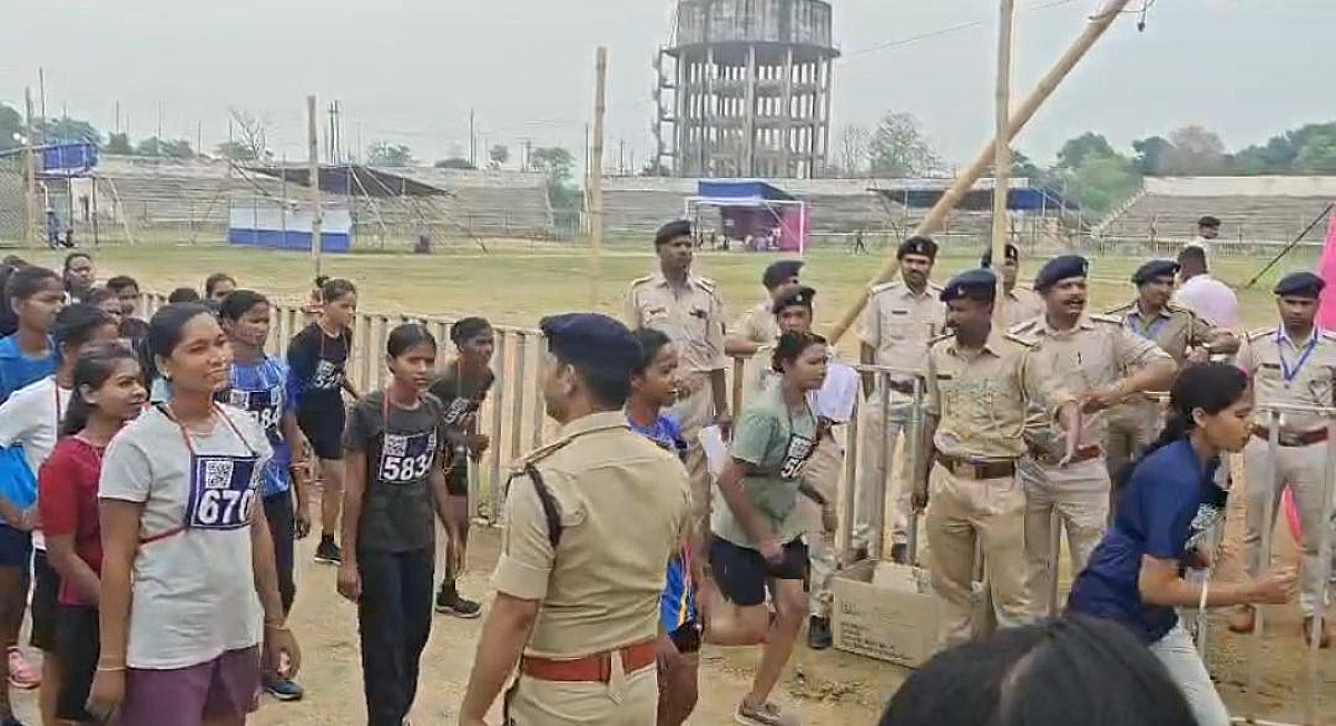 कड़ी सुरक्षा के बीच शुरू हुई होमगार्ड भर्ती की पीईटी परीक्षा,निष्पक्षता को लेकर प्रशासन सख्त