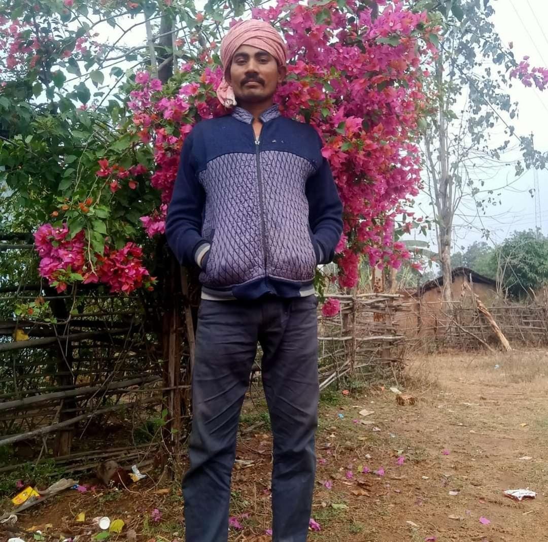 कफन में लिपट कर लौटा कमाऊ पूत, गांव में मातम का माहौल