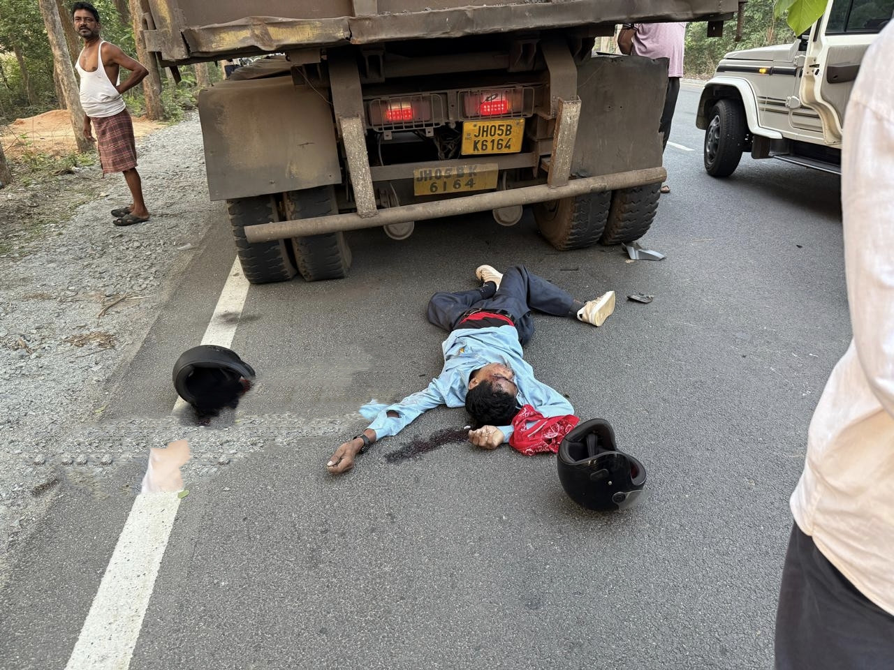 जमशेदपुर में अवैध पार्किंग से बढ़ रहे हादसे, पोटका में फिर गई एक जान