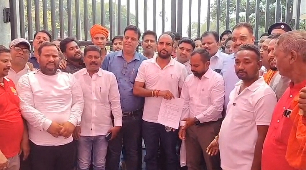 প্রাণিসম্পদমন্ত্রীর